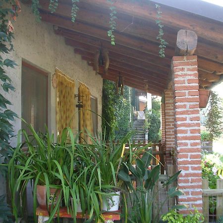 Cascina Beneficio Villa Castelnuovo Bormida Bagian luar foto
